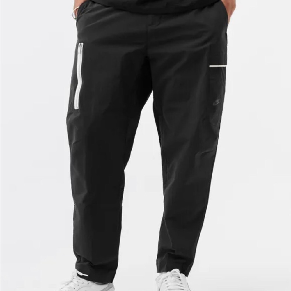 Nike L Men's Black Active Stretch Pants